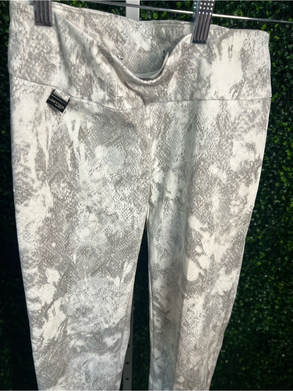 LISETTE Light Gray Snake-Print Skinny Ponte Pants